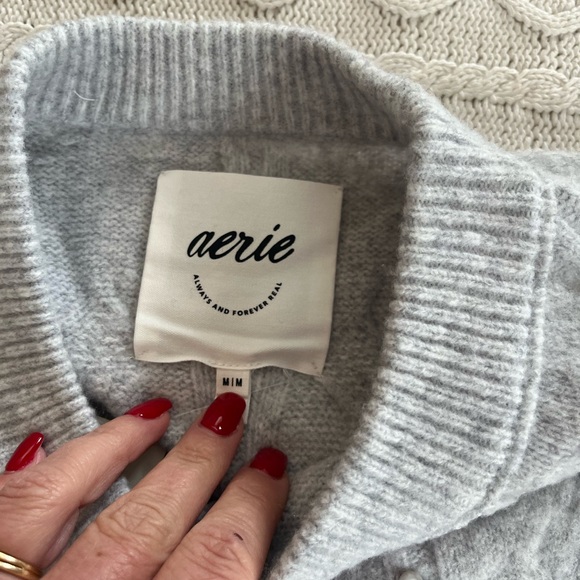 Aerie Oversized Cozy Gray Knit Sweater with Pearl Accents Various Sizes - Picture 15 of 15